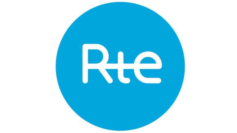 RET Logo - blue circle with white letters in the centre